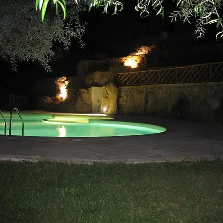 Moma Szálloda Cannigione