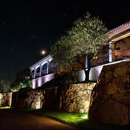 Szálloda Moma Cannigione