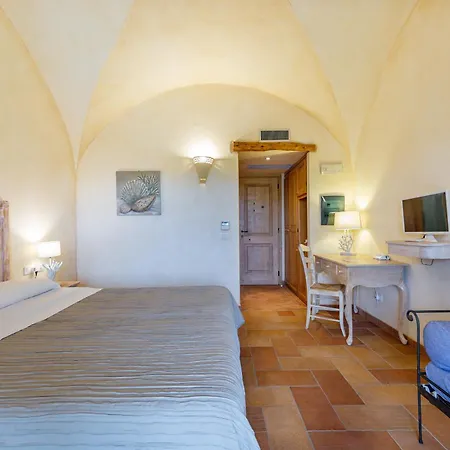 Hotell Moma Cannigione