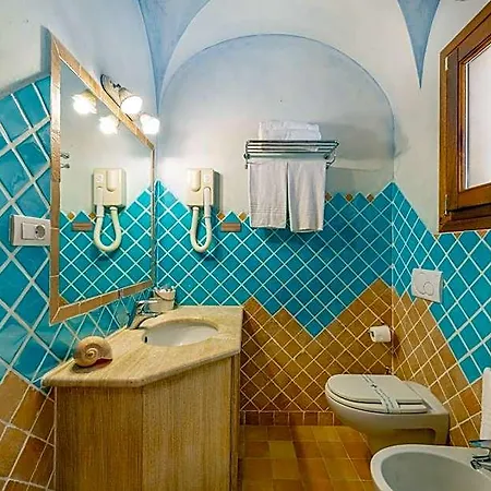 Moma Hotel 4*